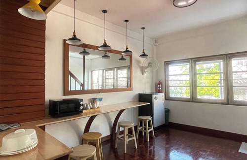 Suan Luang Hotel | M3 Bangkok Bake & Bed