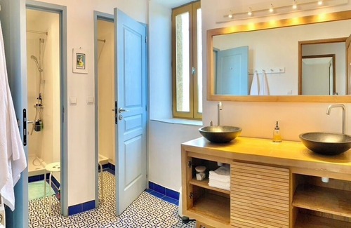 Unzent Casa | Macara