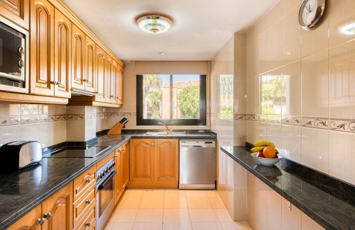 Sitio de Calahonda Apartamento | Macdonald Dona Lola Club