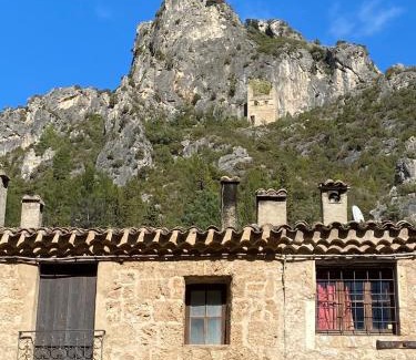 Saint-Guilhem-le-Desert Apartamento | MACLENFA: charmant studio au cœur de l’Herault.
