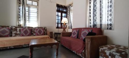 Central Pune Apartamento | Madhav Bhavan Guest House