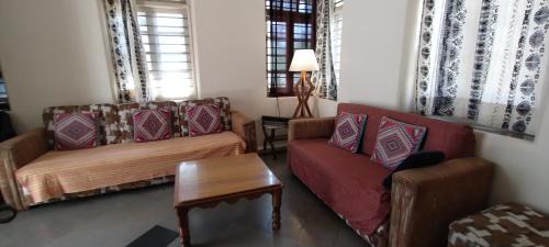 Central Pune Apartamento | Madhav Bhavan Guest House
