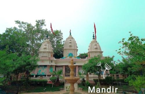 Vrindavan Apartamento | Madhav Mohini Kunj -2 BHK Near Prem Mandir