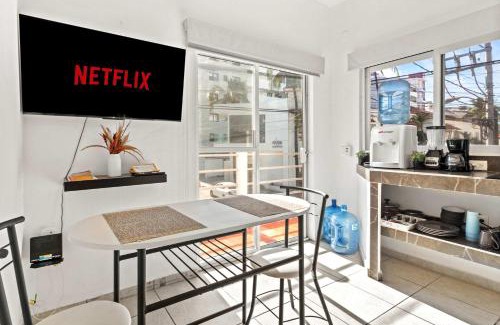 Bucerías Apartamento | Madison - 99 Steps to Beach in Golden Zone