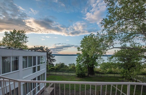 Balatonfoldvar Casa | Magaspart Panzió