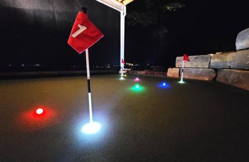 Osage Beach Casa | Magazine-Featured Mansion, Golf Green, Casino, etc