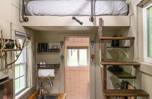 Sylva Casa | Magical Harry Potter Themed, Hot Tub, and Fire Pit!