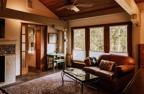 Kingston Casa | ¡27 espectaculares hectáreas para una boda o una escapada, para 14 personas!