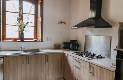 Saint-Etienne-de-Chigny Cabaña | Magnífica finca de 4 * con tenis y piscina climatizada.