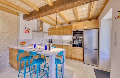 Brantome-en-Perigord Casa | Magnificent gîte with spa, 5 minutes from Brantôme