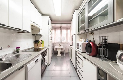 Barajas Apartamento | MAGNIFICA VIVIENDA CON JARDIN EN MADRID 8 PAX--WIFICasa con jardín VT353