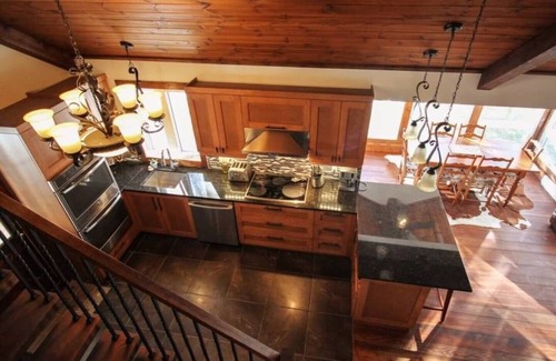 Saint-Andre-Avellin Cabaña | Magnifique updated lakefront chalet (CITQ #300310)