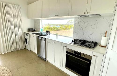 Emu Bay Casa | Magnolia