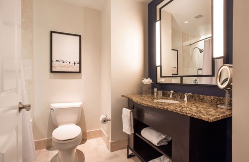 Downtown Houston Hotel | Magnolia Hotel Houston, A Tribute Portfolio Hotel