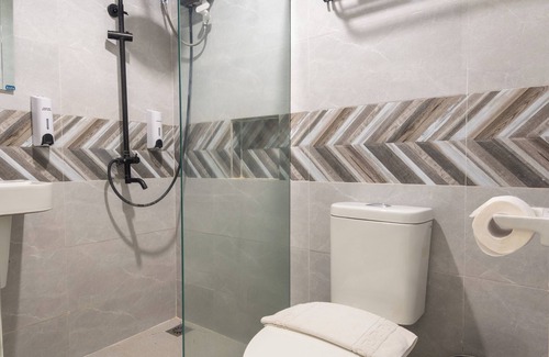 Bacolod Hotel | Maharlika City Inn