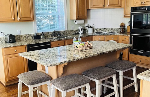 Bethlehem Casa | Main Channel Lake Hickory Views, Golf Course, Boat Ramp/Dock, 2-Marina's Nearby