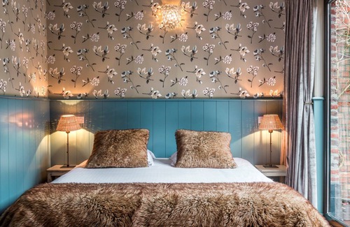 Ypres Hotel | Main Street Hotel