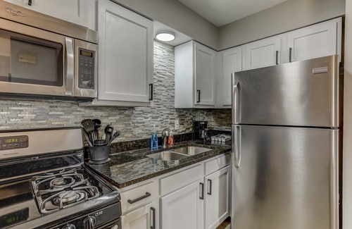 Royal Oak Apartamento | Apartamento de lujo de una habitación en la calle principal en Downtown Royal Oak