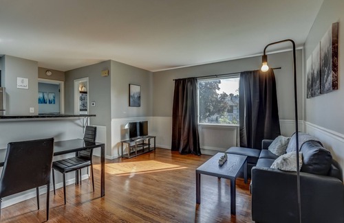 Royal Oak Apartamento | Apartamento de lujo de una habitación en la calle principal en Downtown Royal Oak