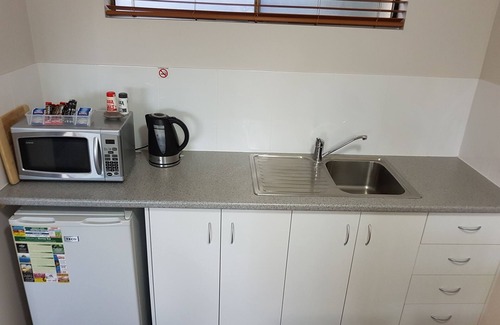 Pialba Hotel | Main Street Motel