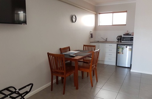 Pialba Hotel | Main Street Motel