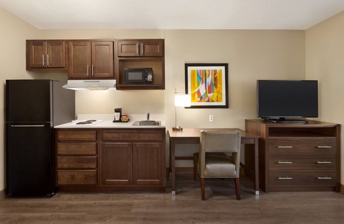 Columbus Hotel | MainStay Suites Columbus near Fort Benning