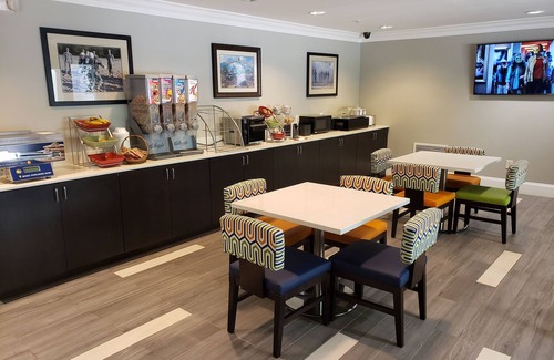 Columbus Hotel | MainStay Suites Columbus near Fort Benning