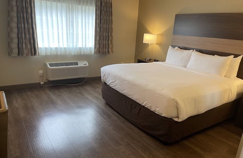 Columbus Hotel | MainStay Suites Columbus near Fort Benning