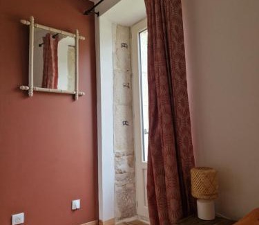 Thenon Cama Y Desayuno | Maison Aurinko