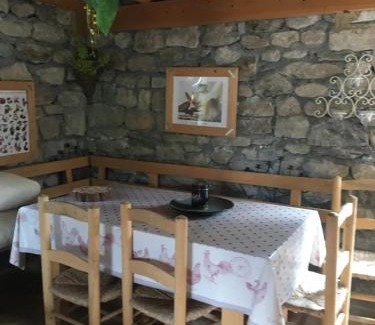 Borne Casa | Maison avec balcon à Borne, 70 m², 5 personnes avec jardin