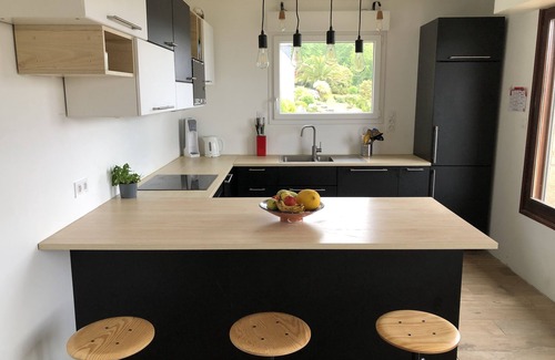 Louannec Casa | Maison Bretonne Fraichement Rénovée Avec vue mer Panoramique et Sauna