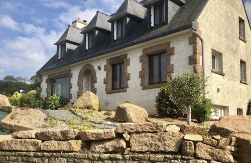 Louannec Casa | Maison Bretonne Fraichement Rénovée Avec vue mer Panoramique et Sauna