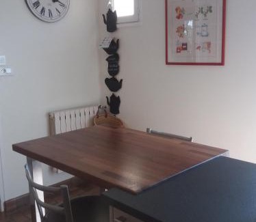 Pont-l'Abbe Casa | Maison classée 3 étoiles, grand jardin clos au calme Proche centre ville, 10 min des plages