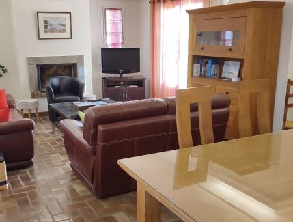 Pont-l'Abbe Casa | Maison classée 3 étoiles, grand jardin clos au calme Proche centre ville, 10 min des plages