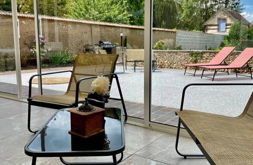 Damville Casa | Maison de Ville à 1h30 de Paris. Idéal Pour un Séjour en Famille ou Entre Amis