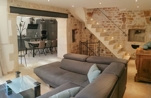 Saint-Restitut Chalet De Esquí | Maison de village, avec piscine, Saint-Restitut