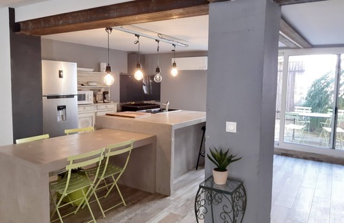 Salles-d'Aude Casa | Maison de Village , Piscine Dans Cuve à vin , 10 min de la mer