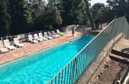 La Celle-sous-Gouzon Casa | maison des Géraniums