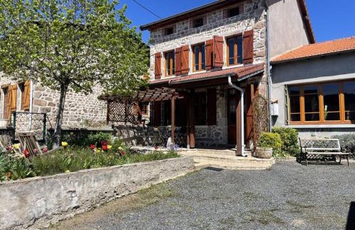 Laprugne Casa | Maison familiale avec jardin et animaux admis - FR-1-489-448