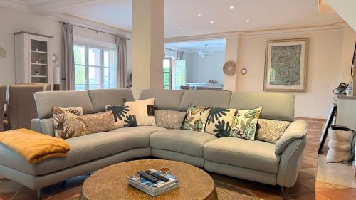 Mougins Villa | Maison Prakash