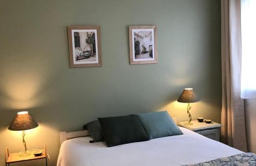 Chateauroux Casa | Maison rénovée avec jardin, proche du centre, pour 6 pers, Châteauroux - FR-1-591-578