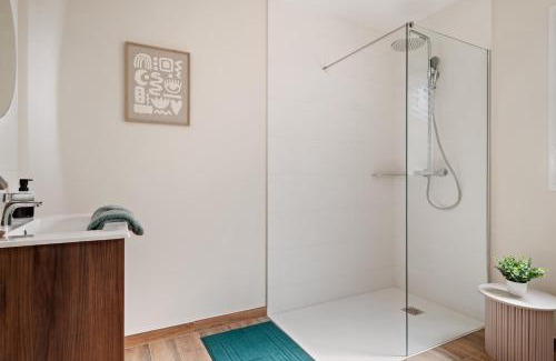 Montigny Casa | Maison rénovée haut de gamme - 4 chambres, terrasse, parking