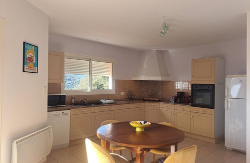 Santa-Maria-Figaniella Casa | Maison vue mer Entre mer et Montagne