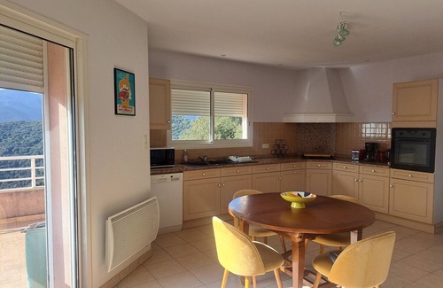 Santa-Maria-Figaniella Casa | Maison vue mer Entre mer et Montagne