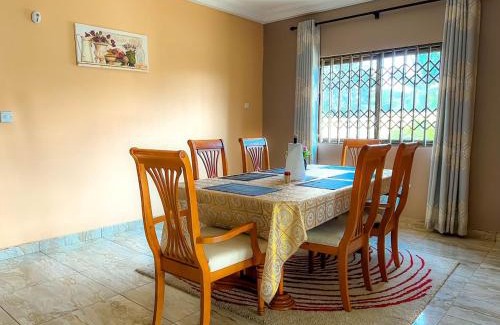 Kwabenyan Casa | majestic cottage
