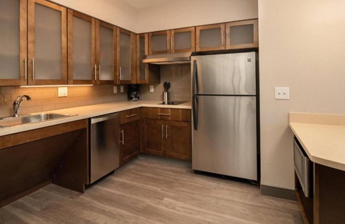 Hillsboro Casa | Make yourself at home at our Extended Stay rooms near Top Golf and Intel