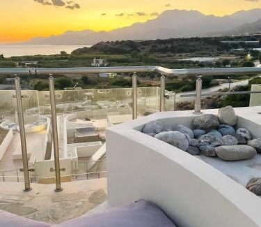 Makry Gialos Apartamento | MakryGialos Rooftop Escape at Lagada Resort