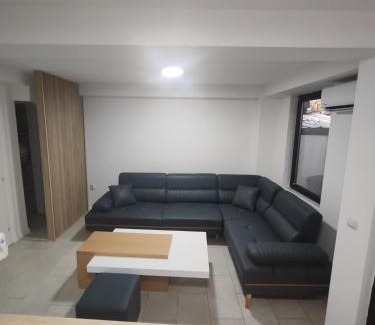 Varosh Apartamento | Maksimilijan