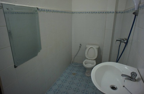 Vang Vieng Hotel | Malany Villa 2