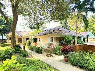 Rayong Hotel | Malibu Samed Resort